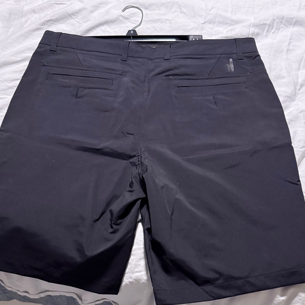 johnnie-O Men's Dark Shorts - Picture 5 of 6